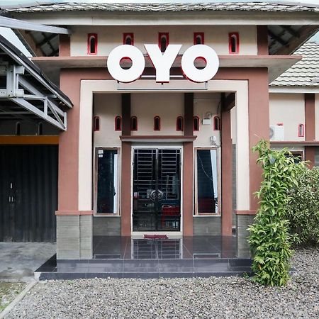 OYO 2202 Delima Guest House Syariah Padang  Exterior foto